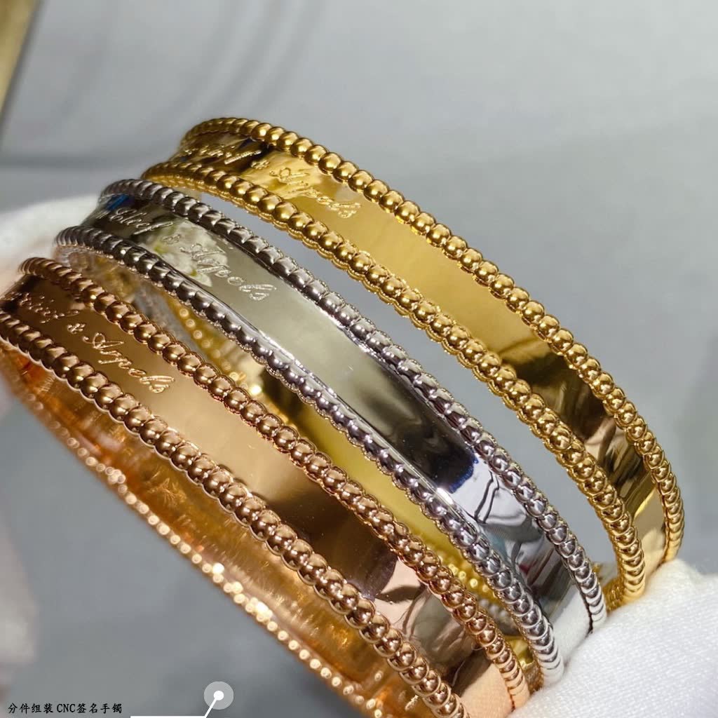 Van Cleef & Arpels Alhambra Gold Bracelet